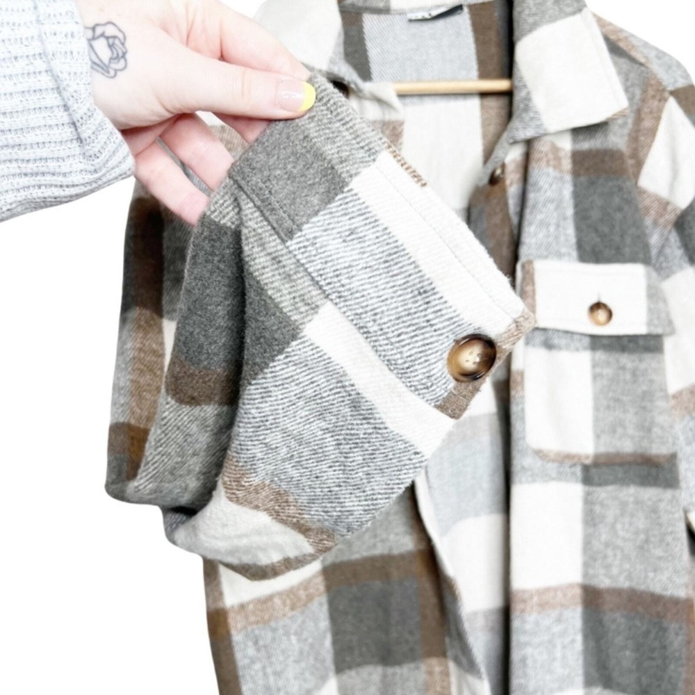 KatyDID Womens Plaid Shacket Long‎ Sleeve Button Down Oversized Shirt Jacket - Picture 6 of 16